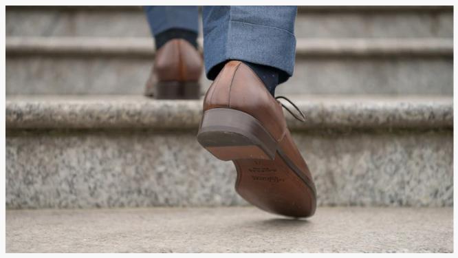 Cloewood Men's Captoe Quarter brogue Oxford Shoes - Brown